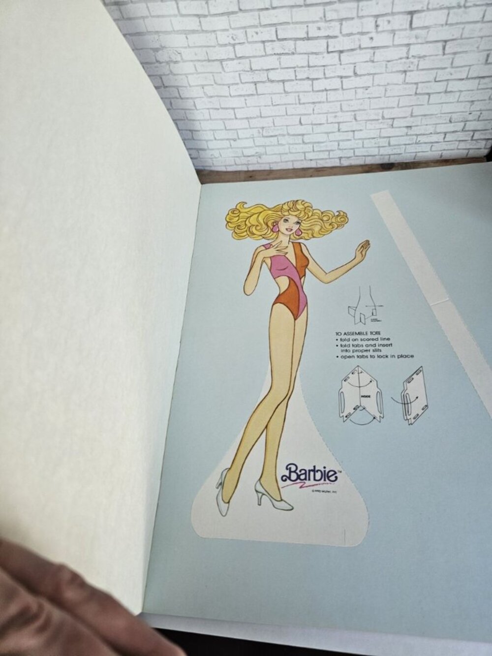 Vintage 1994 Barbie Fantasy Fashions paper doll book by Golden - Picture 3 of 3